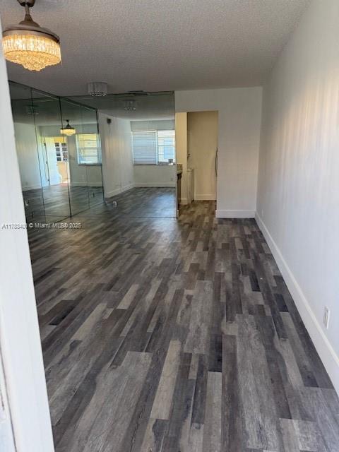 Building Photo - 10068 Twin Lakes Dr