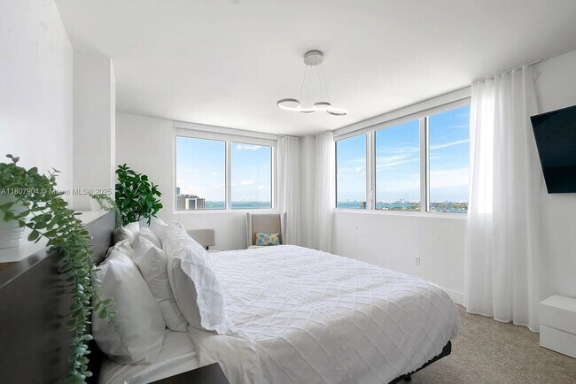 Building Photo - 244 Biscayne Blvd