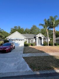 Building Photo - 830 Laurel Dr
