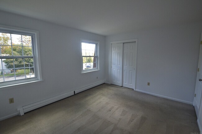 Building Photo - 60 Homestead Ln