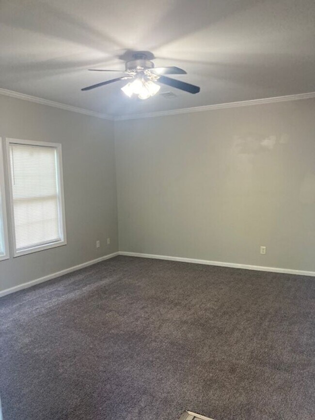 Building Photo - Gulfport 3 Bedroom