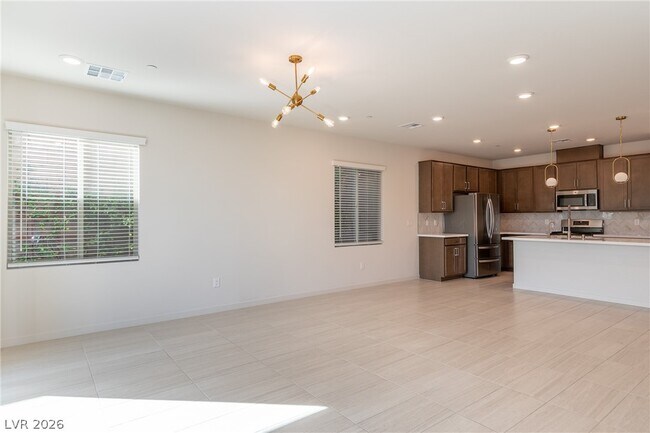 Building Photo - 12059 Arrebol Ave