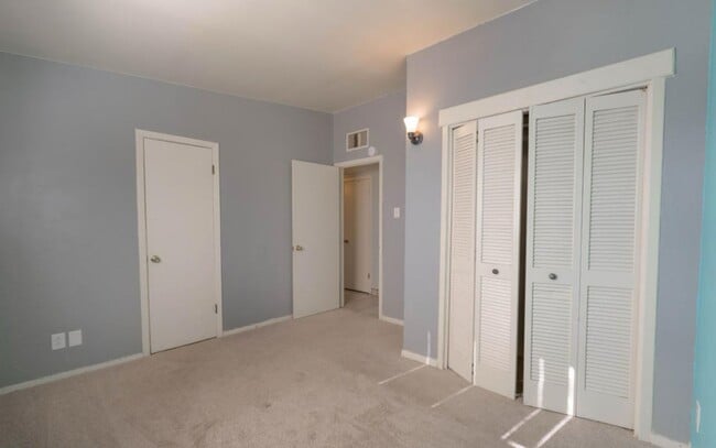 Building Photo - 1710 Betty Cir