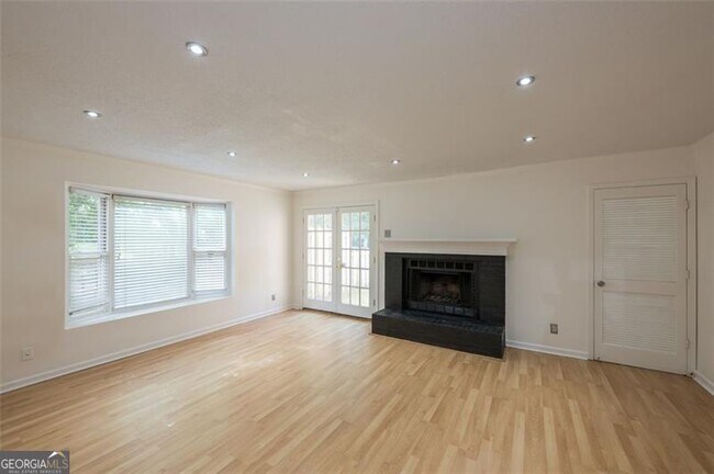 Building Photo - 9070 Cobbler Ct