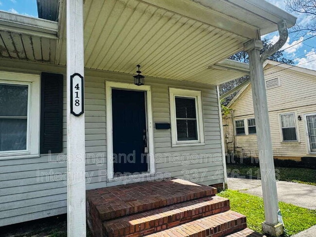 Building Photo - 418 Delgado Dr