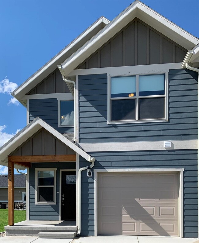 Primary Photo - 250 Andesite Ave