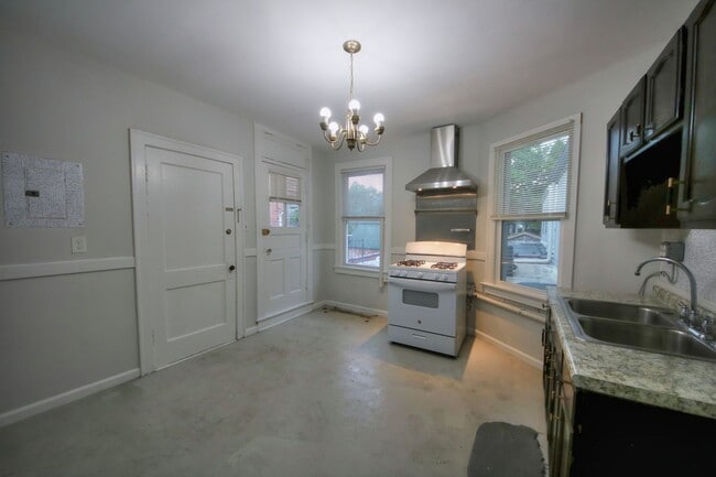 Building Photo - 4415-4423 S. Kingshighway Blvd.