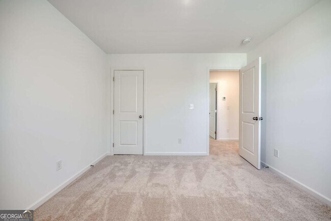 Building Photo - 49 Kestrel Dr