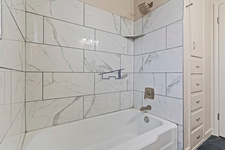 Building Photo - 138 Lynnwood Dr