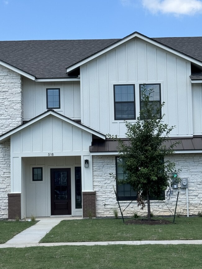 Building Photo - 518 Mercado St