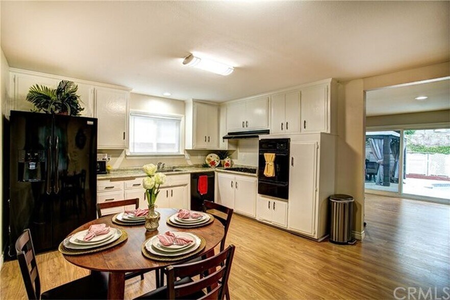 Building Photo - 8262 Lambert Dr