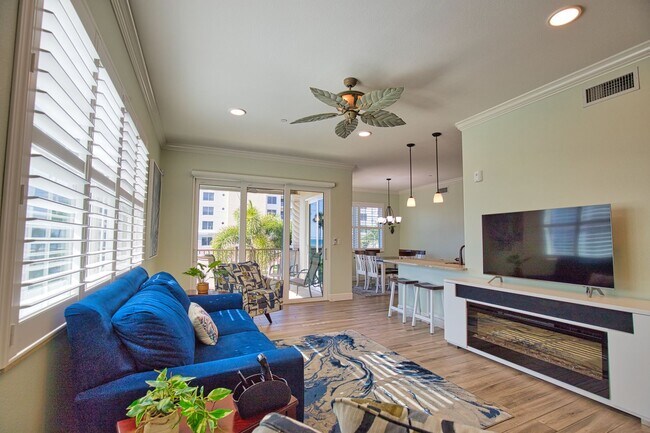 Building Photo - BEACH FRONT! Seasonal/Annual Rental – Turnkey Stunning Condo on Venice Island, 1,700+ sq ft, 2 Be...