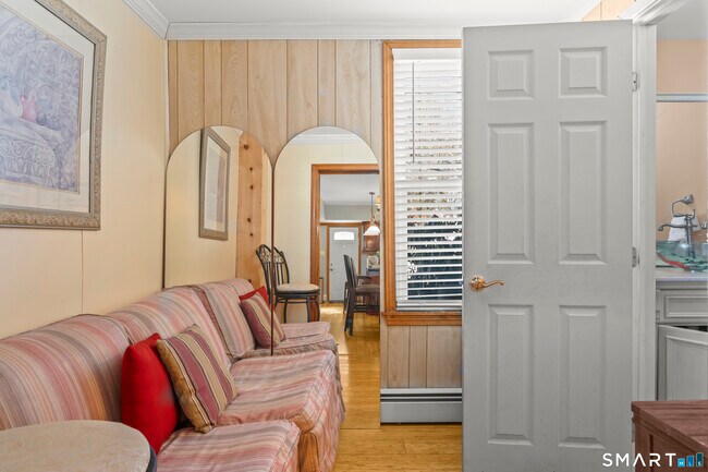 Building Photo - 94 Neptune Ave