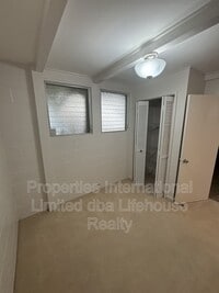 Building Photo - 221 Namilimili St