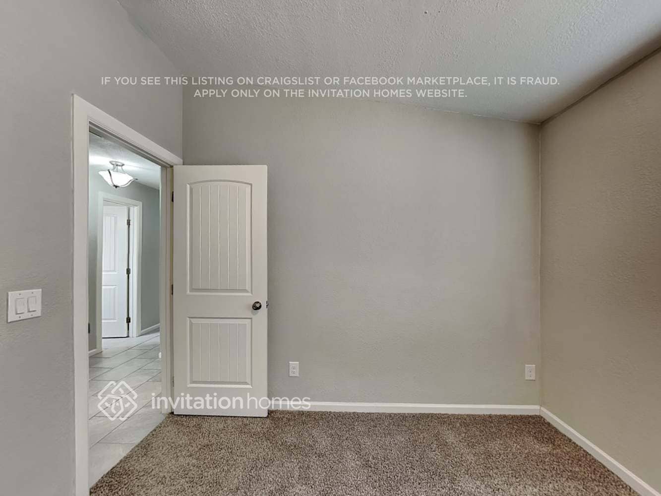 Building Photo - 2812 N 69th Pl