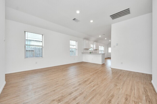 Building Photo - 6233 Arcadia Sound Ln