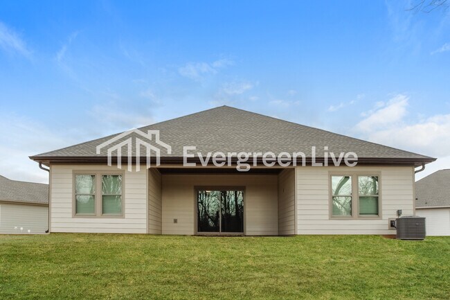 Building Photo - 300 Pond Spg Dr