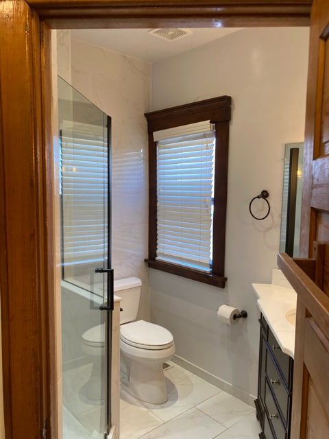 Building Photo - 229 Collins Ave