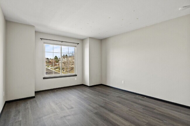 Building Photo - Huge Open-Concept Home in the Vibrant Briargate Neighborhood!