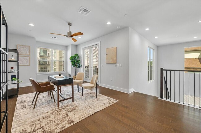 Building Photo - 4410 Grotto Dr