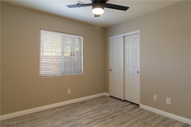 Building Photo - 8688 Little Fox St