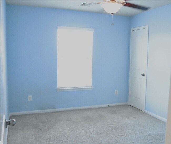 Building Photo - 24834 Colonial Maple Dr