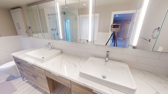 Building Photo - Unfurnished - Custom Built Home | Short-Term Lease