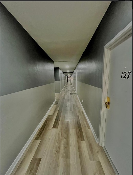 Building Photo - Summit