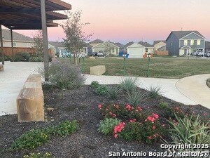 Building Photo - 1447 Neria Lp