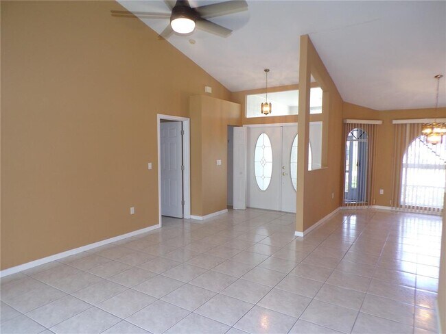 Building Photo - 555 Corrientes Cir