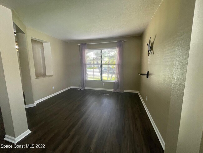 Building Photo - 4141 Aiken Ln