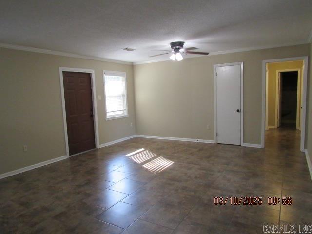 Building Photo - 120 Oaklawn Dr