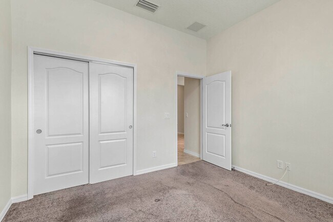 Building Photo - 4 bedroom in Apopka available now!