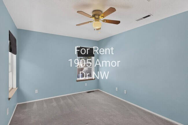 Building Photo - 1905 Amor Dr NW