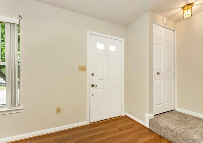 Building Photo - 5790 Katsura Ct