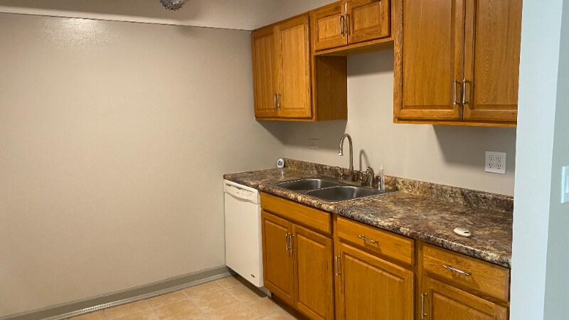 Building Photo - 108 E Bailey Rd