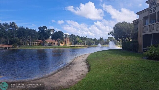 Building Photo - 4759 Via Palm Lakes