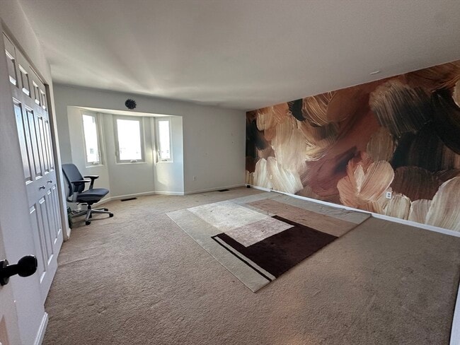 Building Photo - 66 St James Pl