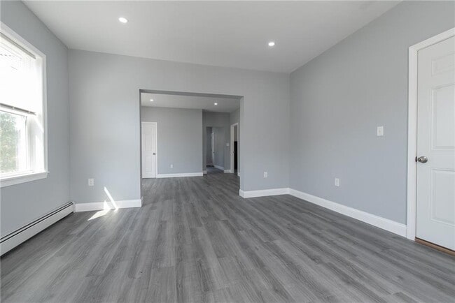 Building Photo - 49 Hollis St