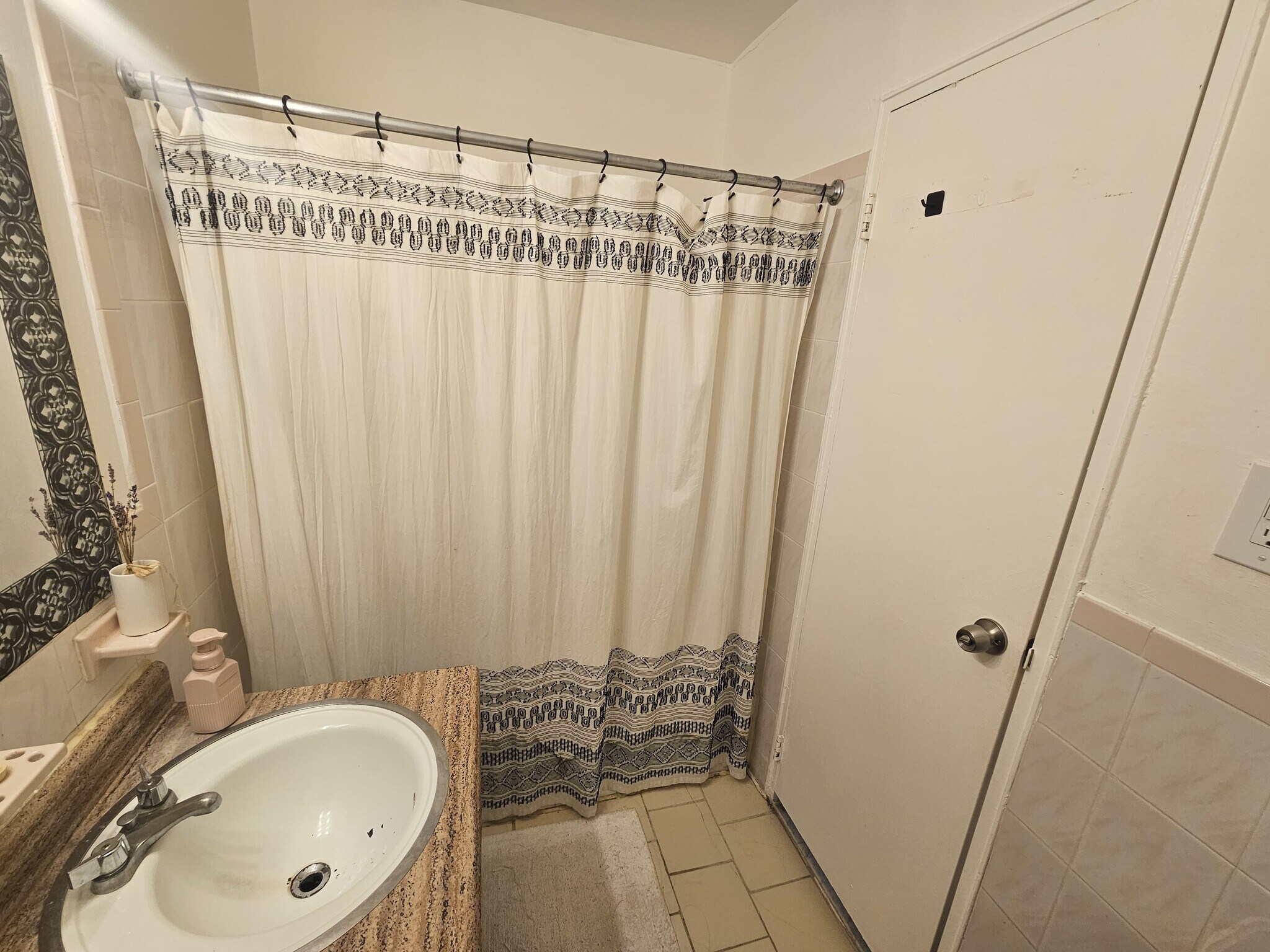 Building Photo - 5803 Calloway St