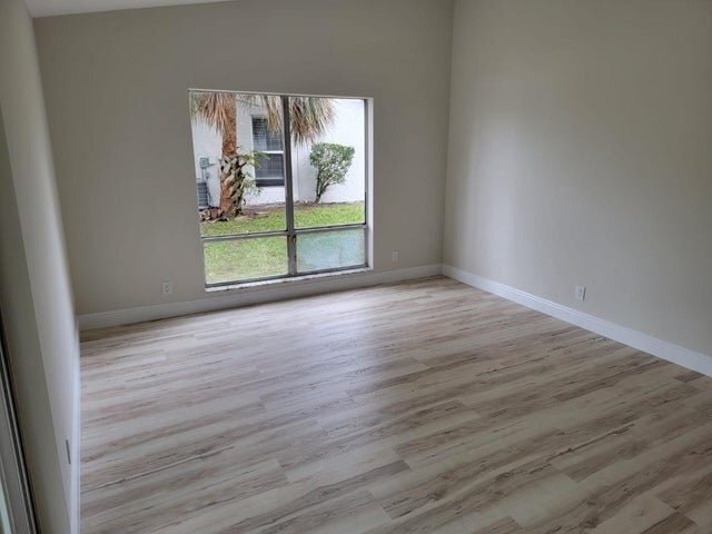 Building Photo - 2733 Zorno Way