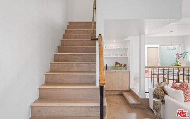 Building Photo - 35 Village Pkwy