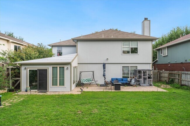 Building Photo - 922 Satellite View