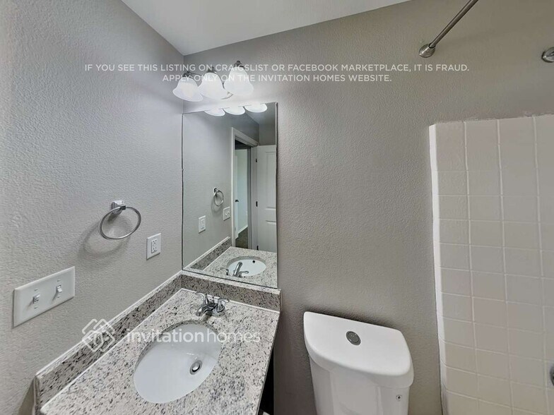 Building Photo - 341 Kalkaska Ct