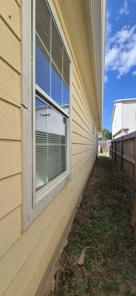 Building Photo - 9307 Coffee St