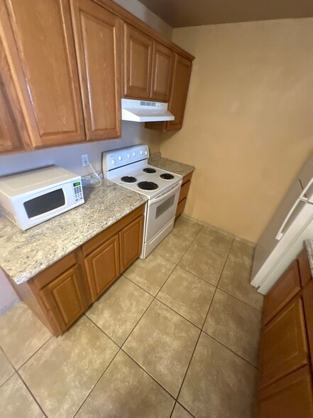 Building Photo - 506 McKellar Cir