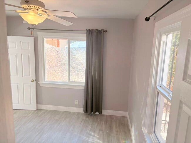 Building Photo - 110 N San Marino Ave