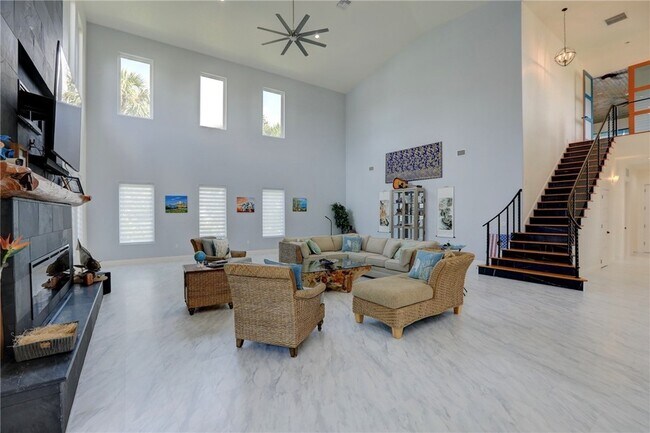 Building Photo - 7785 Grand Oak Cir