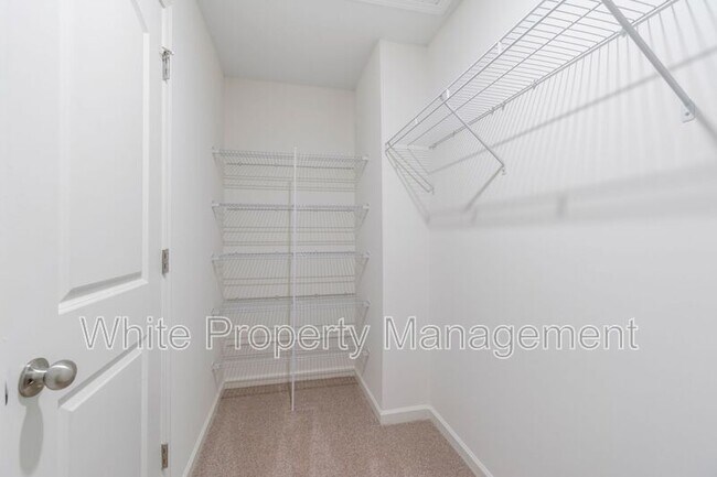 Building Photo - 1169 Scotch Mdws Lp