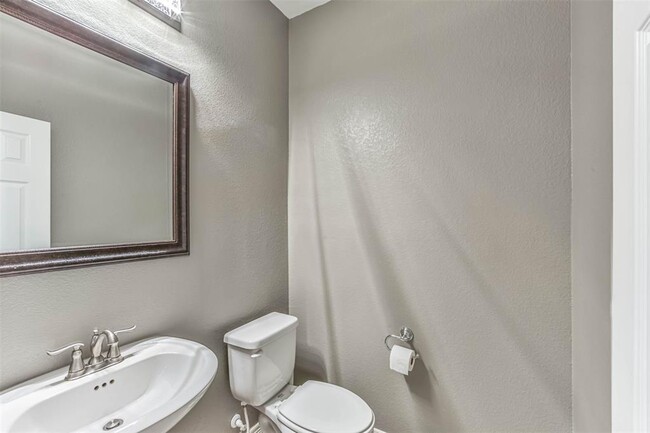 Building Photo - 27319 Ashland Meadows Ln